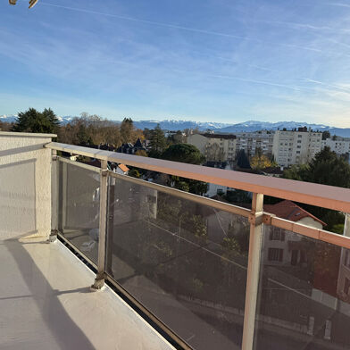 Appartement 3 pièces 790 €