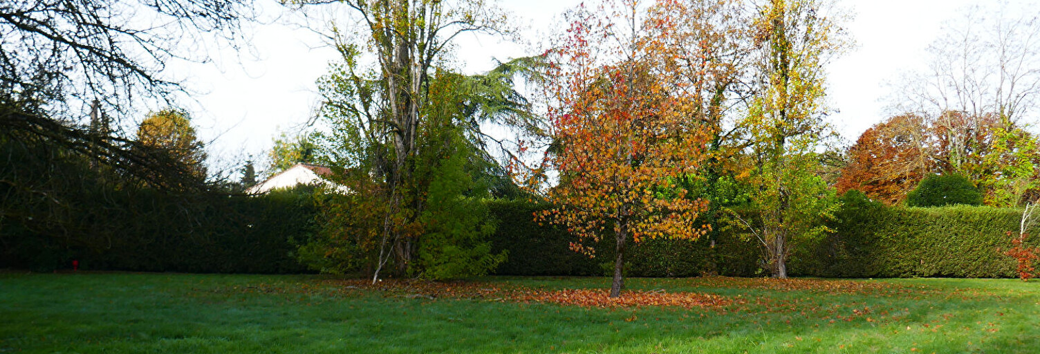 Terrain  818 m² à vendre à Saint-Lieux-lès-Lavaur (81500)