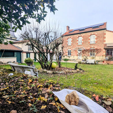 Maison 9 pièces 445000 €