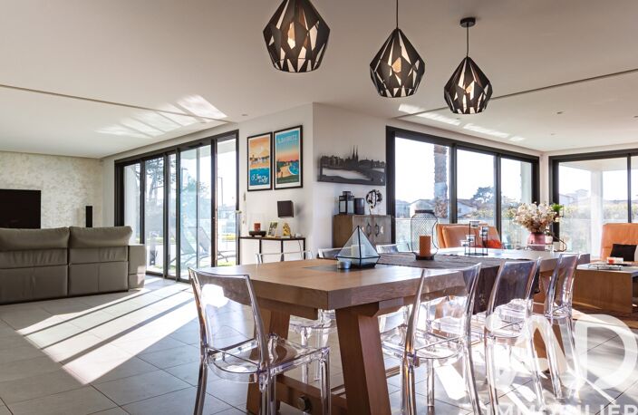 Vente Maison/villa 9 pièces — photo 2