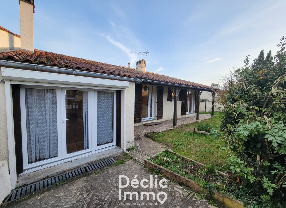 Villa / Maison  T5 à vendre Ruelle-sur-Touvre 16600