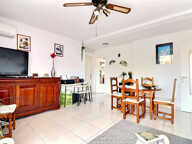 VENTE EN EXCLUSIVITE - SAINT-RAPHAËL - APPARTEMENT 3 PIECES DE 58.25M2 AVEC PARKING PROCHE CENTRE-VILLE — photo 2