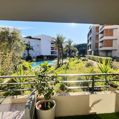 Appartement 3 pièces 321000 €