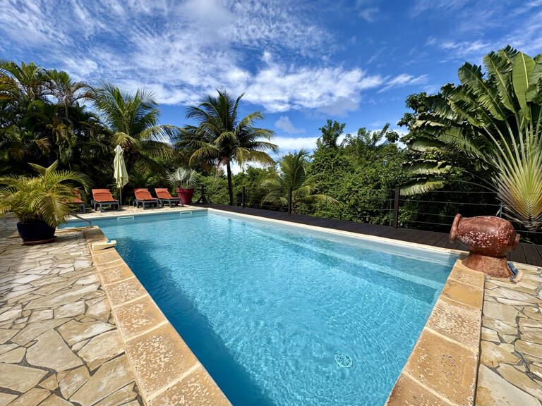 Propriété d'Architecte avec Gîte et Piscine au Moule — photo 1