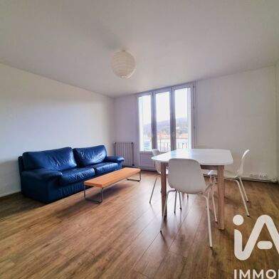 Appartement 4 pièces 770 €