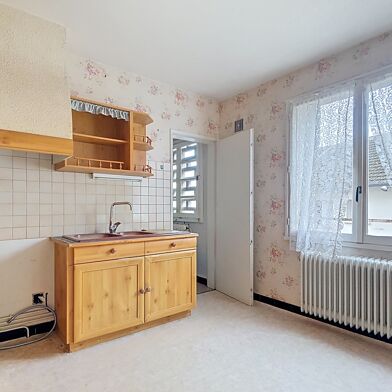 Appartement 4 pièces 77500 €