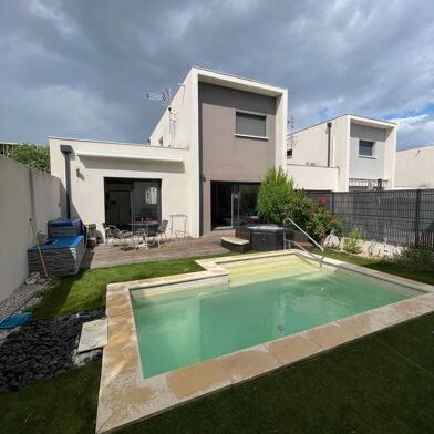 Maison 4 pièces 370000 €