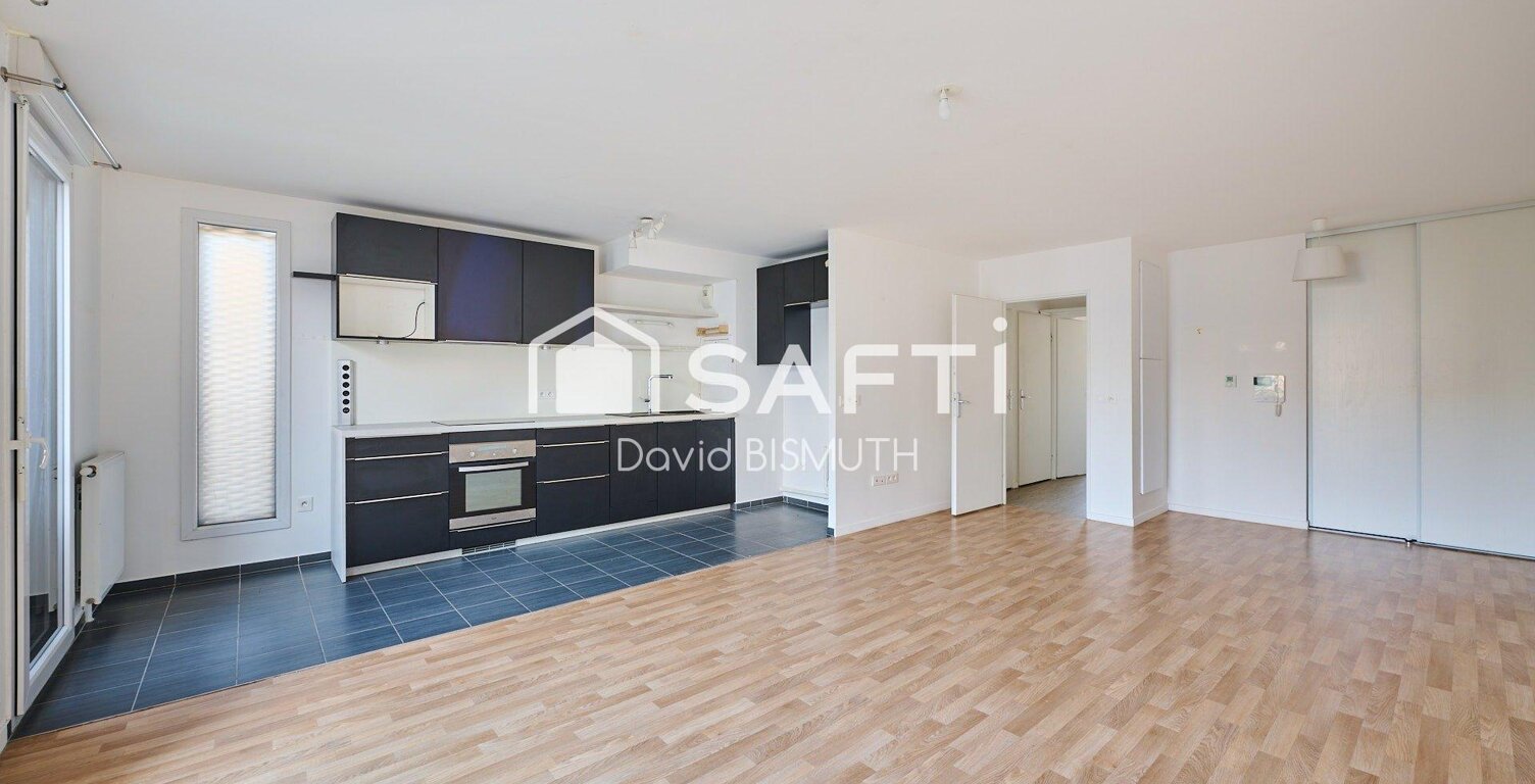 Appartement 4 pièces 3 chambres de 80 m2 avec Balcon et Place de parking au sous sol DPE "C" — photo 1