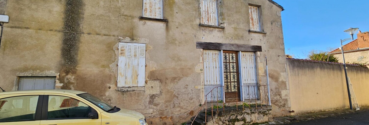 Maison 9 Pièces 200 m² à vendre à Escurolles (03110)