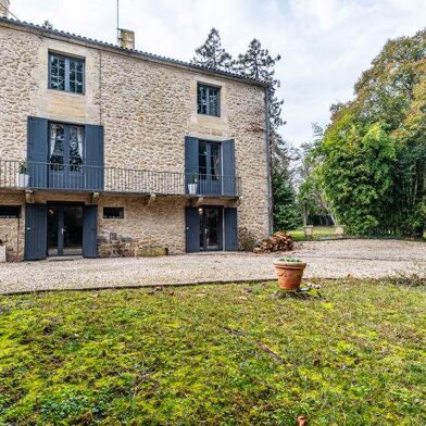 Maison 10 pièces 724500 €