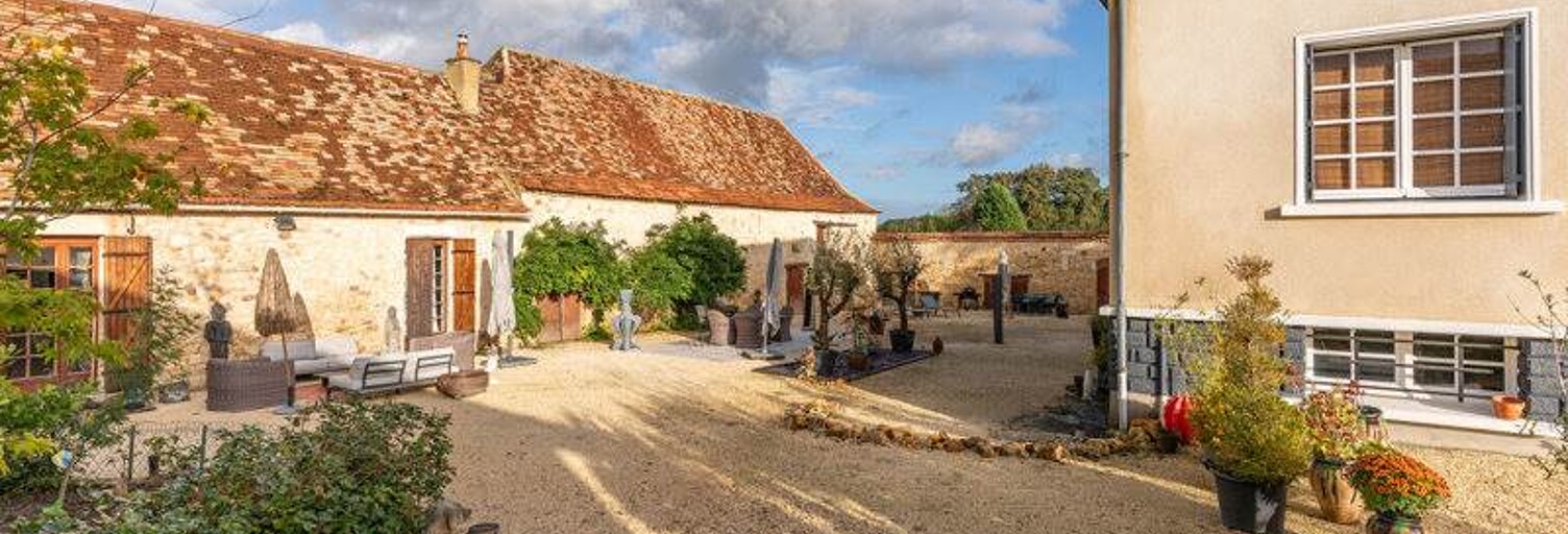 Maison 8 Pièces 145 m² à vendre à Cause-de-Clérans (24150)