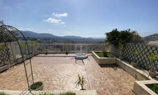 Appartement 2 Pièces 64 m² à louer à Nice (06100)