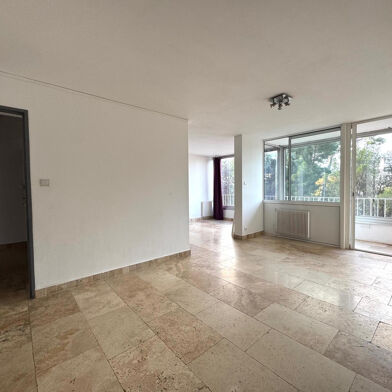 Appartement 4 pièces 275000 €