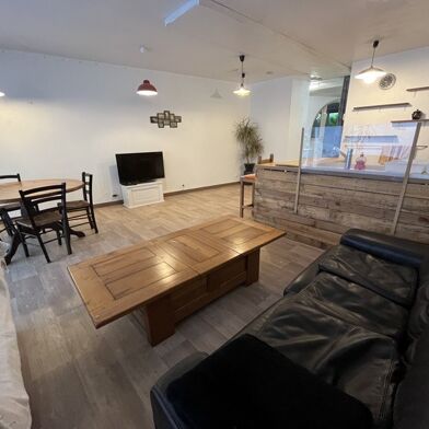 Immeuble  276120 €