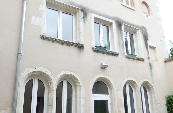 Centre-ville La Charité sur Loire — photo 2