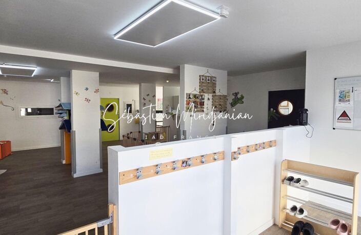 Vente Murs commerciaux 160 m&sup2; — photo 5