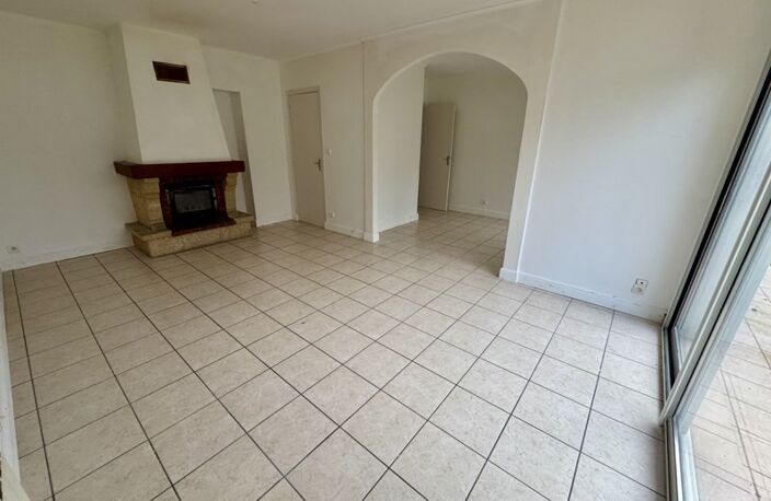 Vente maison 4 pièces 81 m² Aureilhan (65800) — photo 2