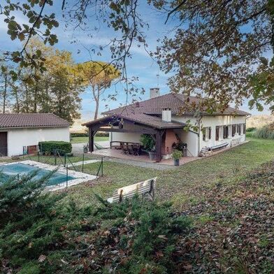 Maison 8 pièces 448300 €