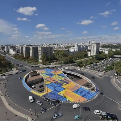 Commerce  635000 €