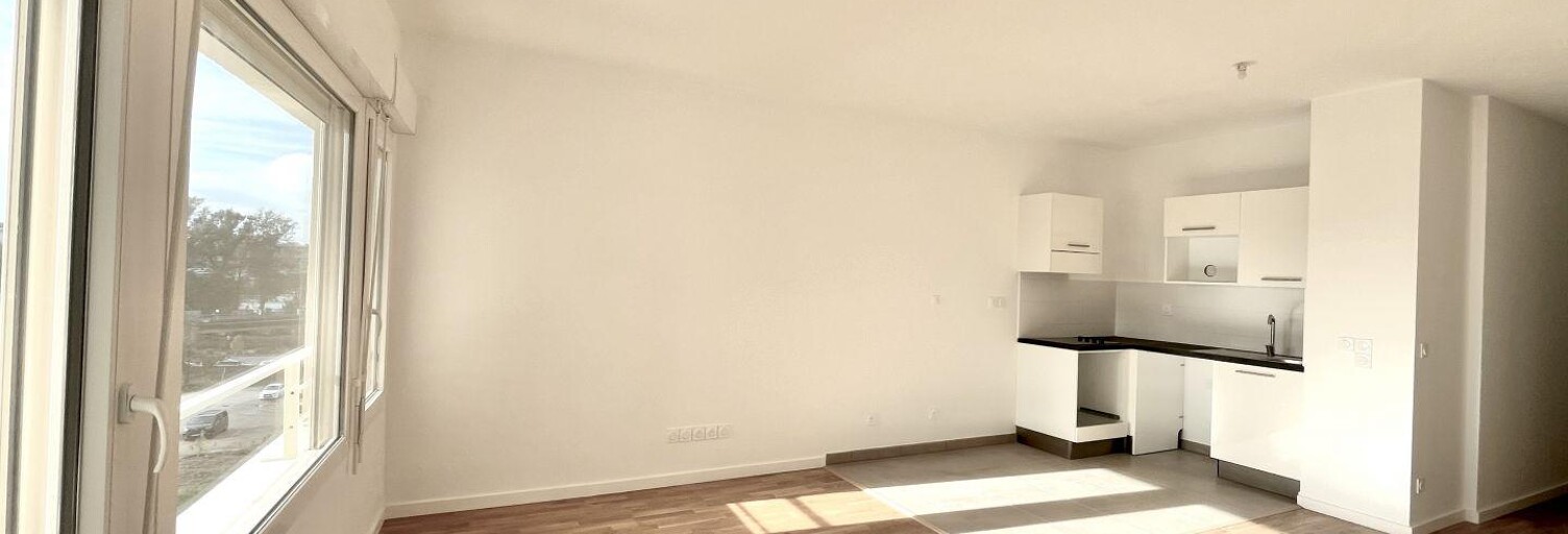 Appartement 3 Pièces 67 m² à louer à Bordeaux (33100)