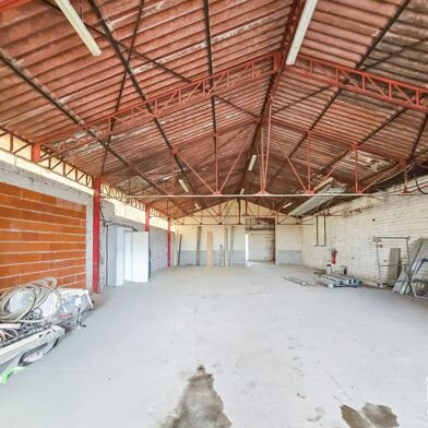 Commerce  575000 €