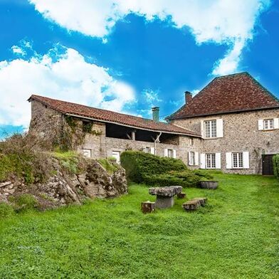 Maison 6 pièces 211464 €