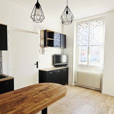 Appartement 1 pièces 93900 €