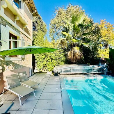 Maison 8 pièces 1095000 €