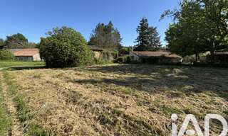 Terrain  1000 m² à vendre à Tizac-de-Lapouyade (33620)