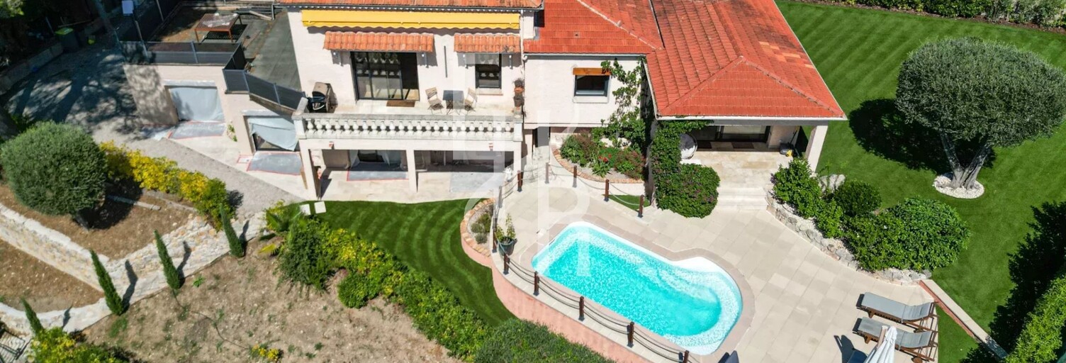 Maison 7 Pièces 204 m² à vendre à Mougins (06250)