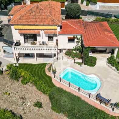 Maison 7 pièces 1800000 €