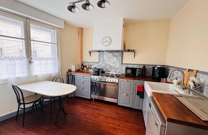Maison à vendre à Bourg 141m2  + immeuble à rénover — photo 3