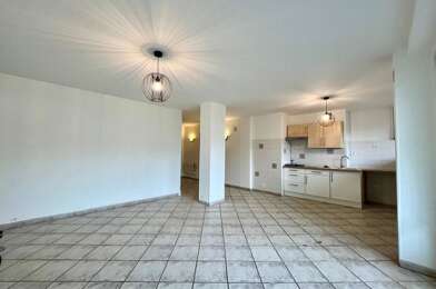 Appartement 3 pièces 240000 €