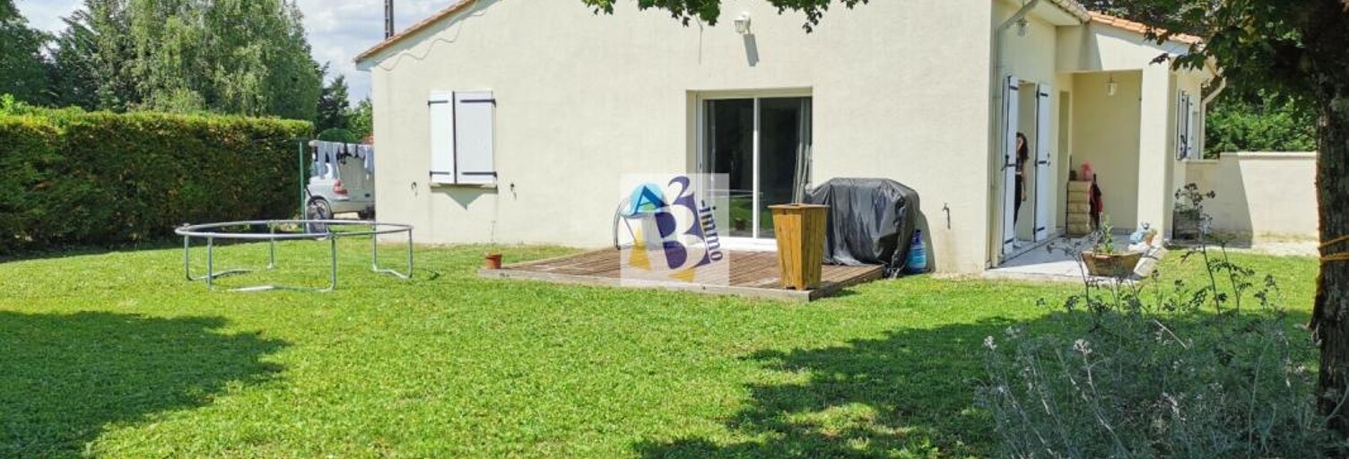 Maison 4 Pièces 86 m² à louer à Bouëx (16410)