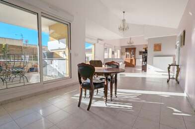Appartement 4 pièces 449915 €