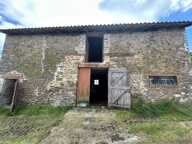 Grange de 170m2 avec dépendance de 20m2 sur une parcelle de terrain d’une surface de 653m2 — photo 2