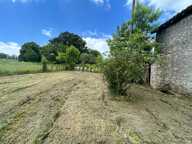 Grange de 170m2 avec dépendance de 20m2 sur une parcelle de terrain d’une surface de 653m2 — photo 3