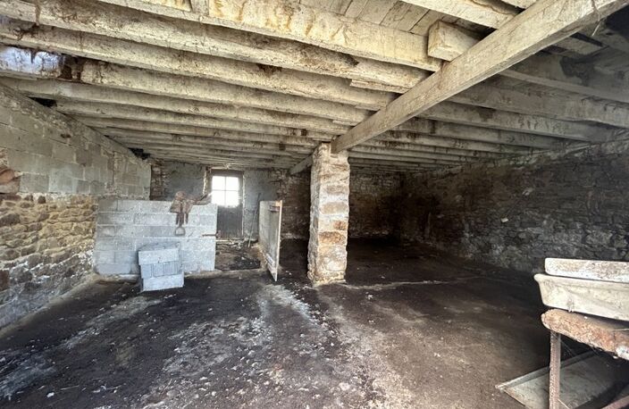 Grange de 170m2 avec dépendance de 20m2 sur une parcelle de terrain d’une surface de 653m2 — photo 5