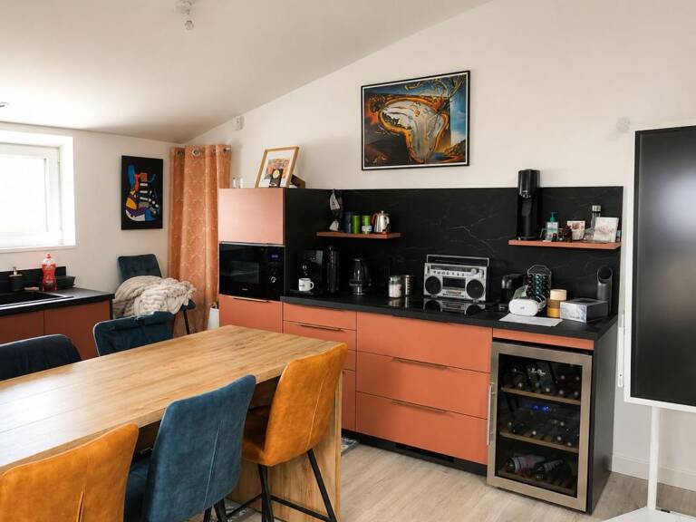 LAGORD – AUX PORTES DE LA ROCHELLE | MAISON DE CHARME AVEC PATIO – IDÉALE RÉSIDENCE PRINCIPALE OU ACTIVITÉ LIBÉRALE — photo 1