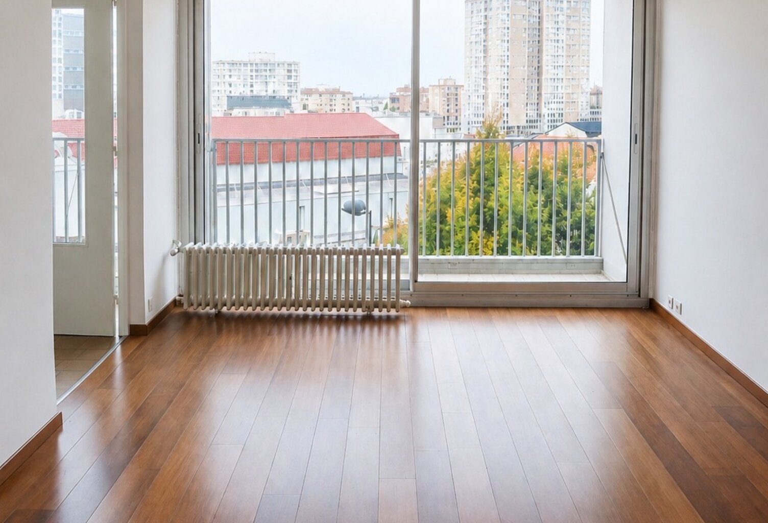 Roubaix – Appartement loué de 99 m² – 4 chambres avec balcon — photo 1
