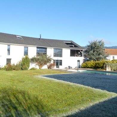 Maison 8 pièces 615000 €