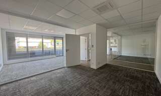 Bureau  215 m² à louer à Argonay (74370)