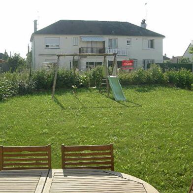 Appartement 3 pièces 870 €