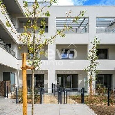 Appartement 3 pièces 328600 €