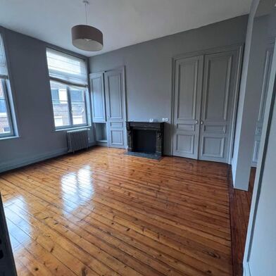 Appartement 6 pièces 2520 €