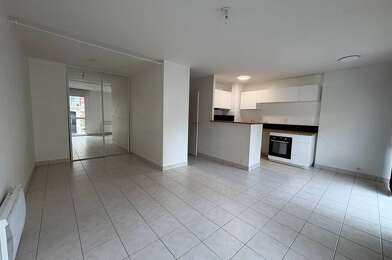 Maison 6 pièces 1225 €