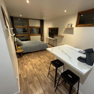 Appartement 1 pièces 875 €