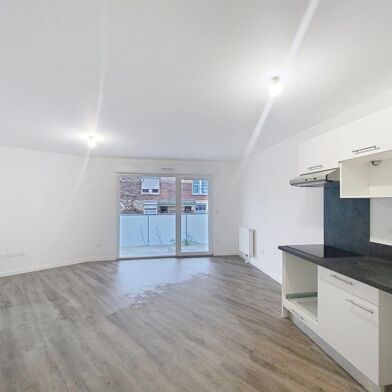 Appartement 3 pièces 854 €