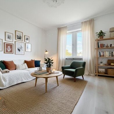 Appartement 3 pièces 720 €