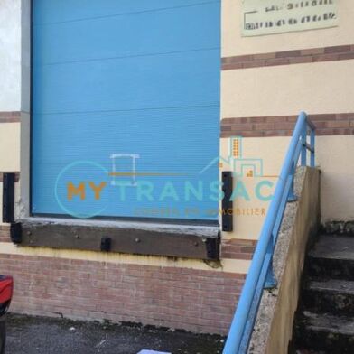 Local industriel  5221 €